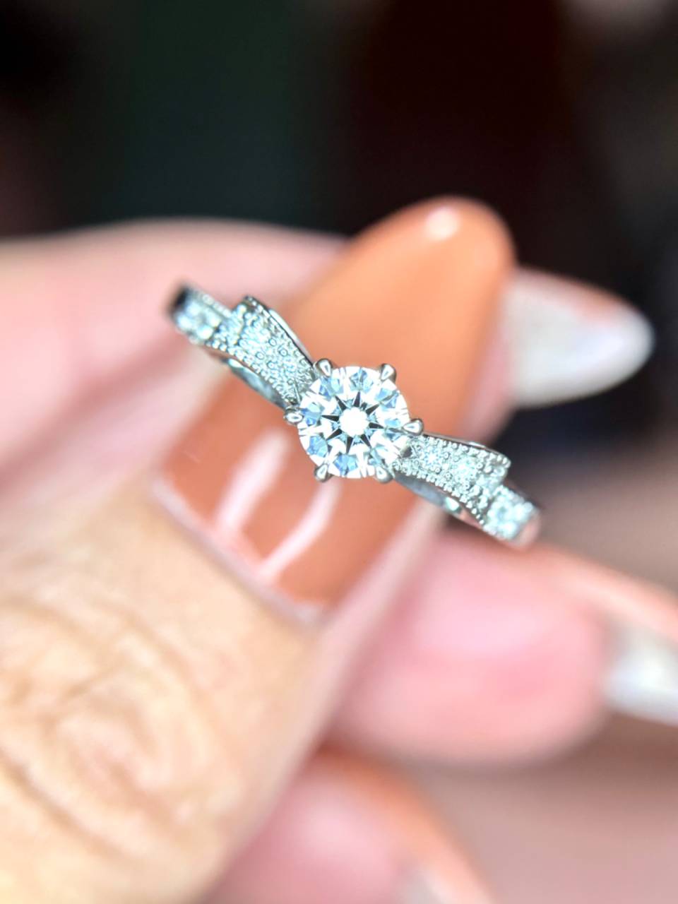 高品質ダイヤモンドリボンリング✨MONAコレクション | ブログ  